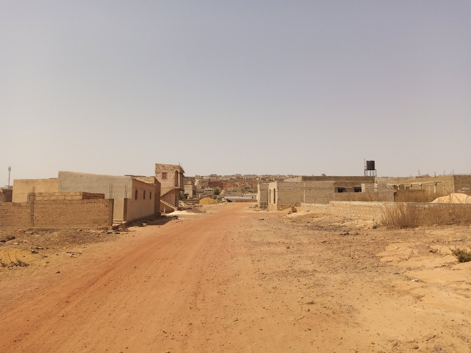 Photo principale A usage Commercial DOUGOURACORO-PLATEAU