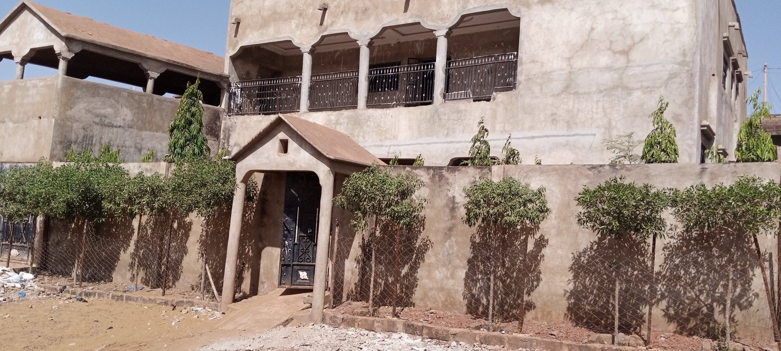 Image de A vendre une maison en R+1 en cour de Finition sise à FOMBABOUGOU VILLAGE - MORIBABOUGOU - Maison